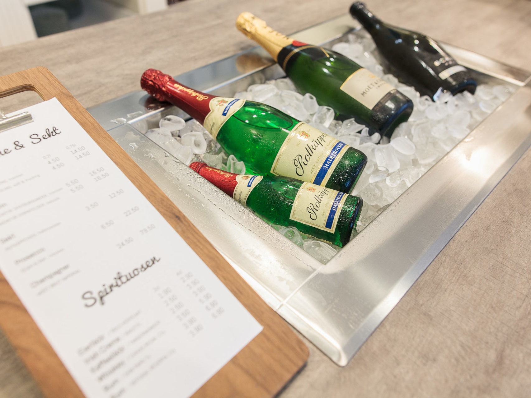 Café Magdeburg Innenstadt Stadtfeld Kaffee Cupcakes Törtchen Kuchen Mademoiselle Cupcake